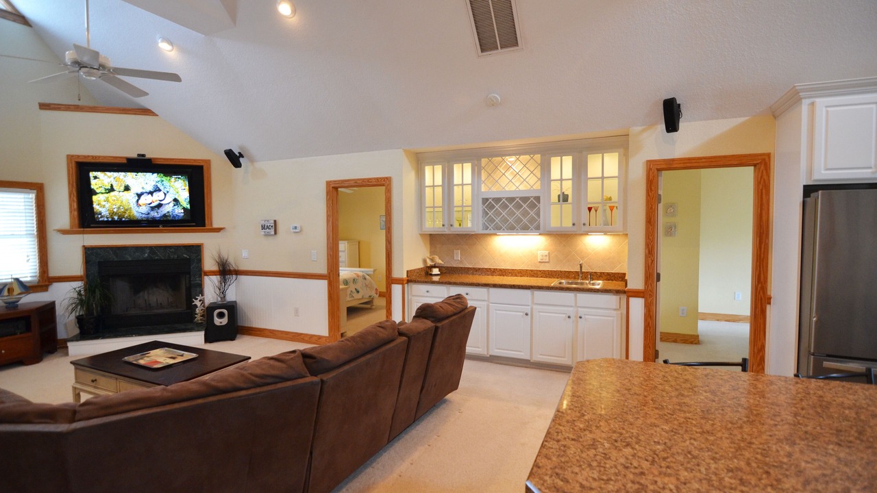 Photo of Livingroom in Avon