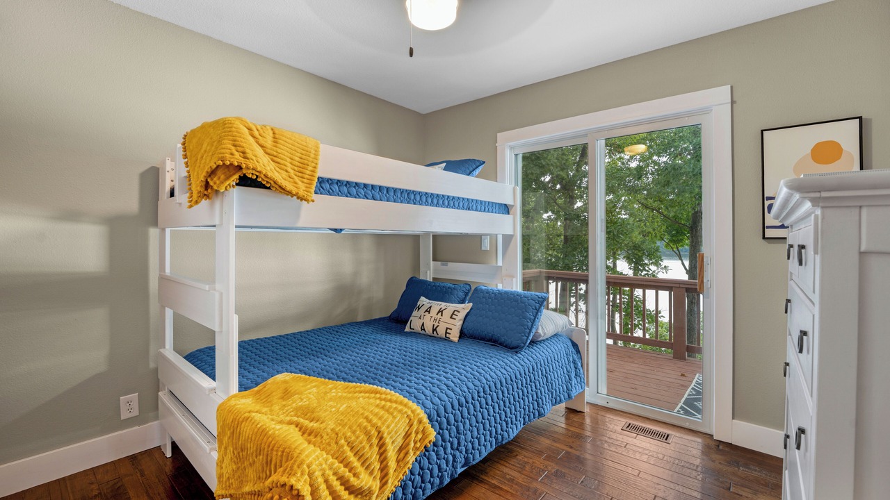 Photo of Bedroom in Camdenton