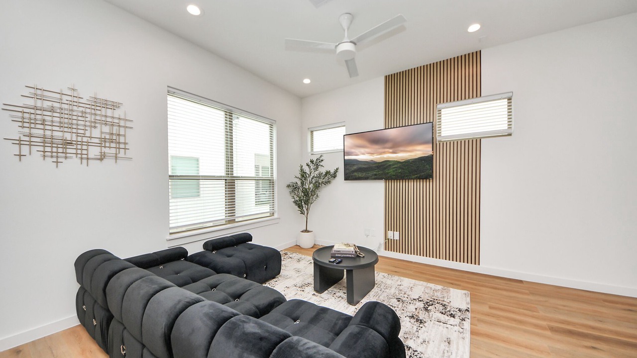 Photo of Livingroom in OST - South Union