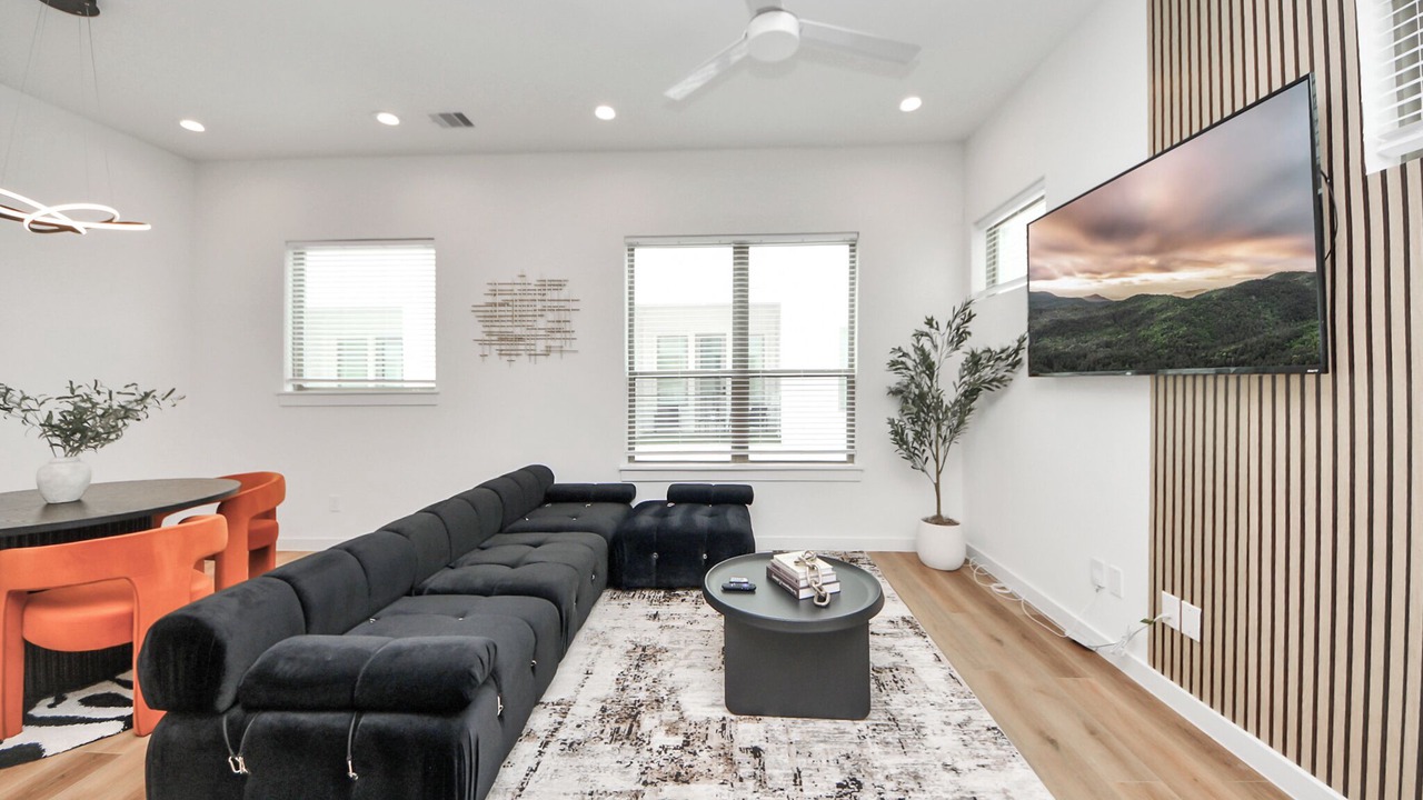 Photo of Livingroom in OST - South Union