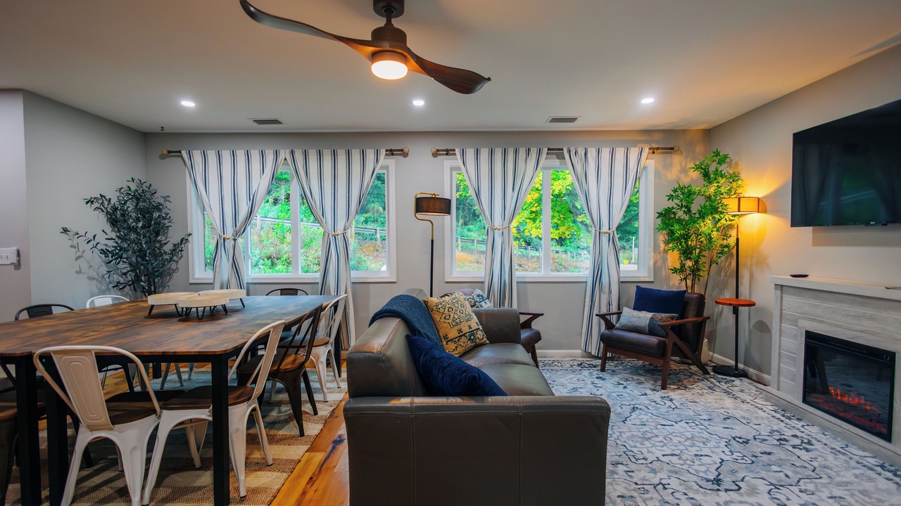 Photo of Livingroom in Loudonville