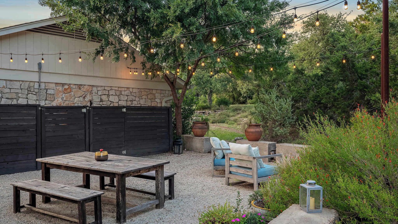 Photo of Outdoor in West Oak Hill
