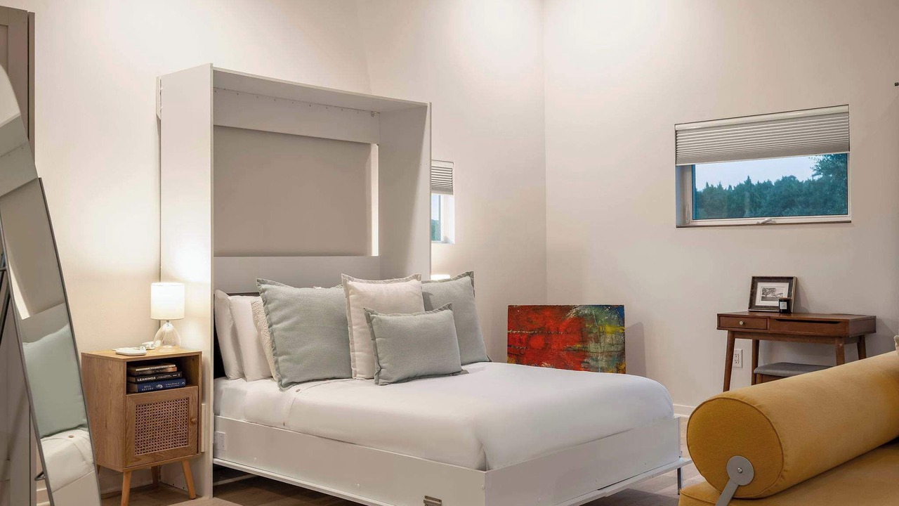 Photo of Bedroom in West Oak Hill