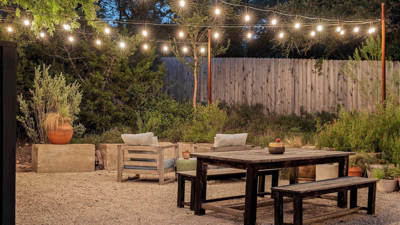 Photo of Outdoor in West Oak Hill