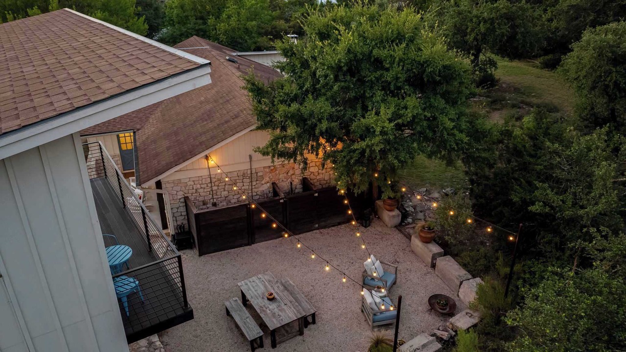 Photo of Patio Balcony in West Oak Hill
