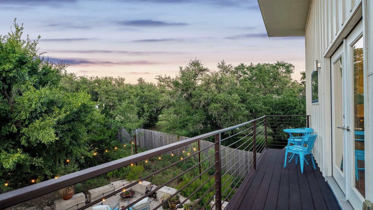 Photo of Patio Balcony in West Oak Hill