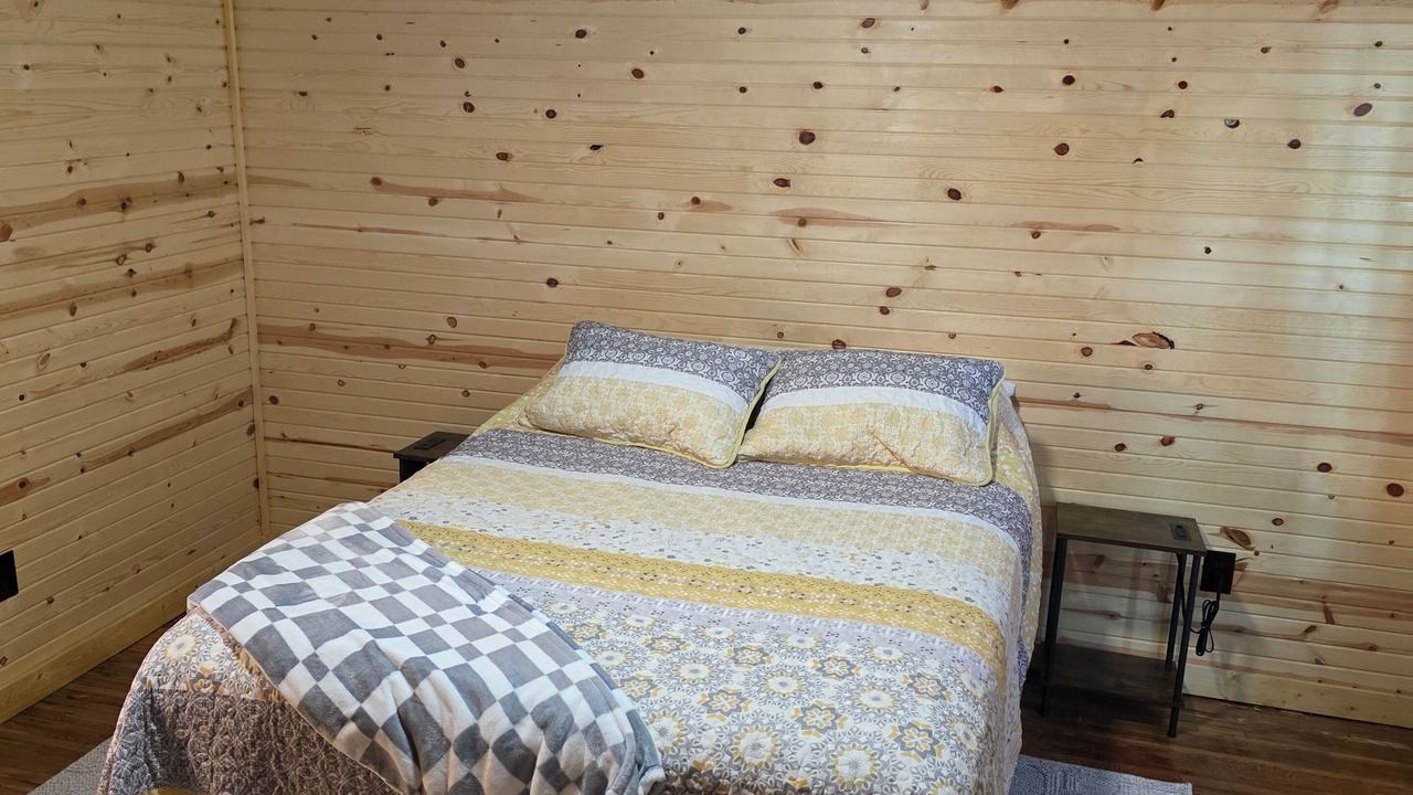 Photo of Bedroom in Cleveland