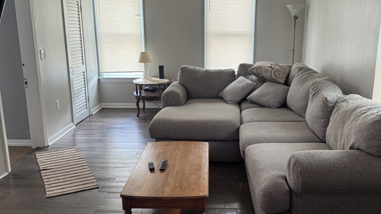 Photo of Livingroom in Erie