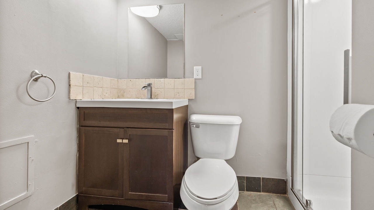 Photo of Bathroom in Mound
