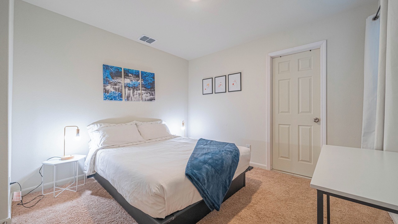 Photo of Bedroom in Medina Valley