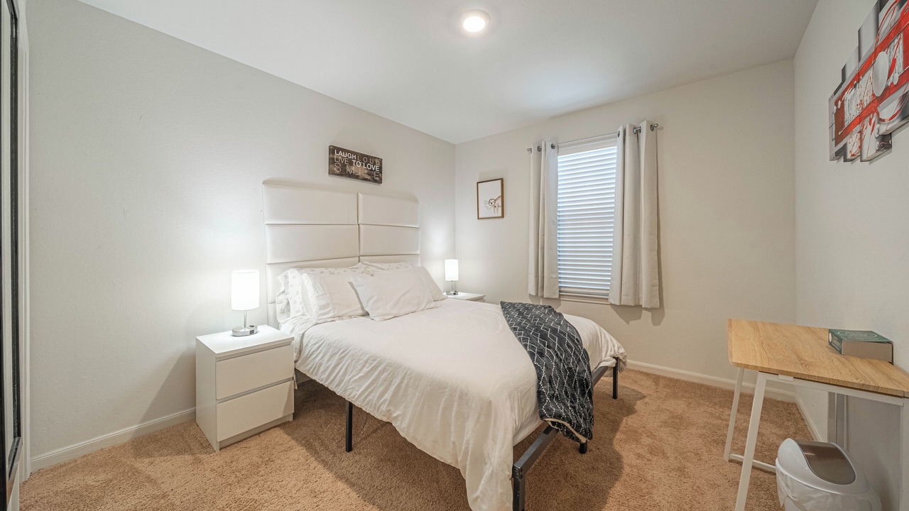 Photo of Bedroom in Medina Valley