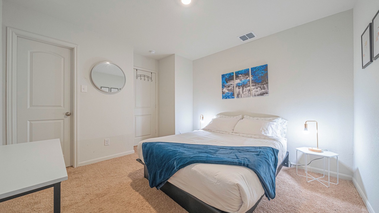 Photo of Bedroom in Medina Valley