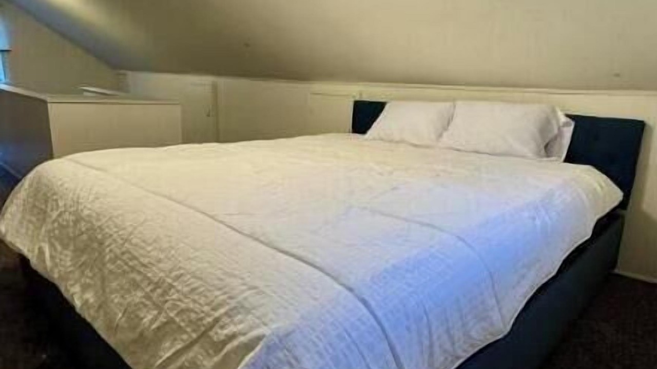 Photo of Bedroom in Crestline