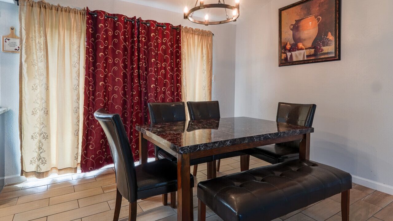 Photo of Livingroom in Flower Mound