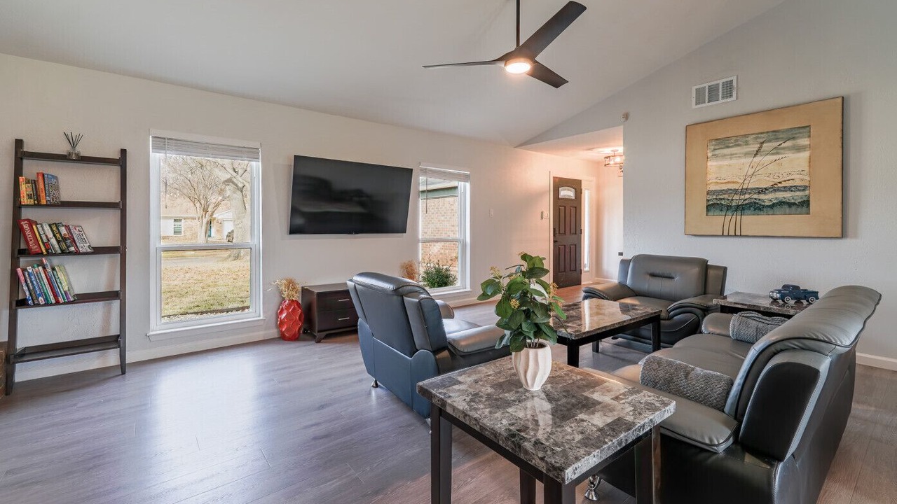 Photo of Livingroom in Flower Mound