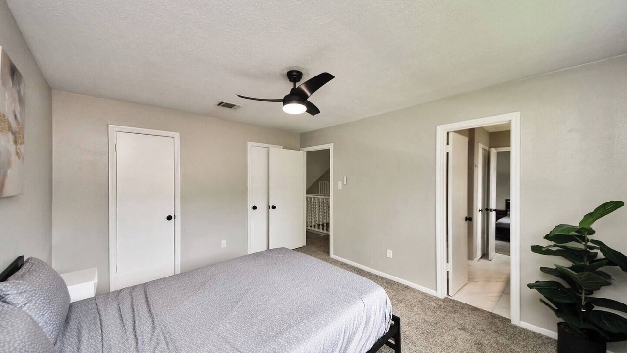Photo of Bedroom in Conroe