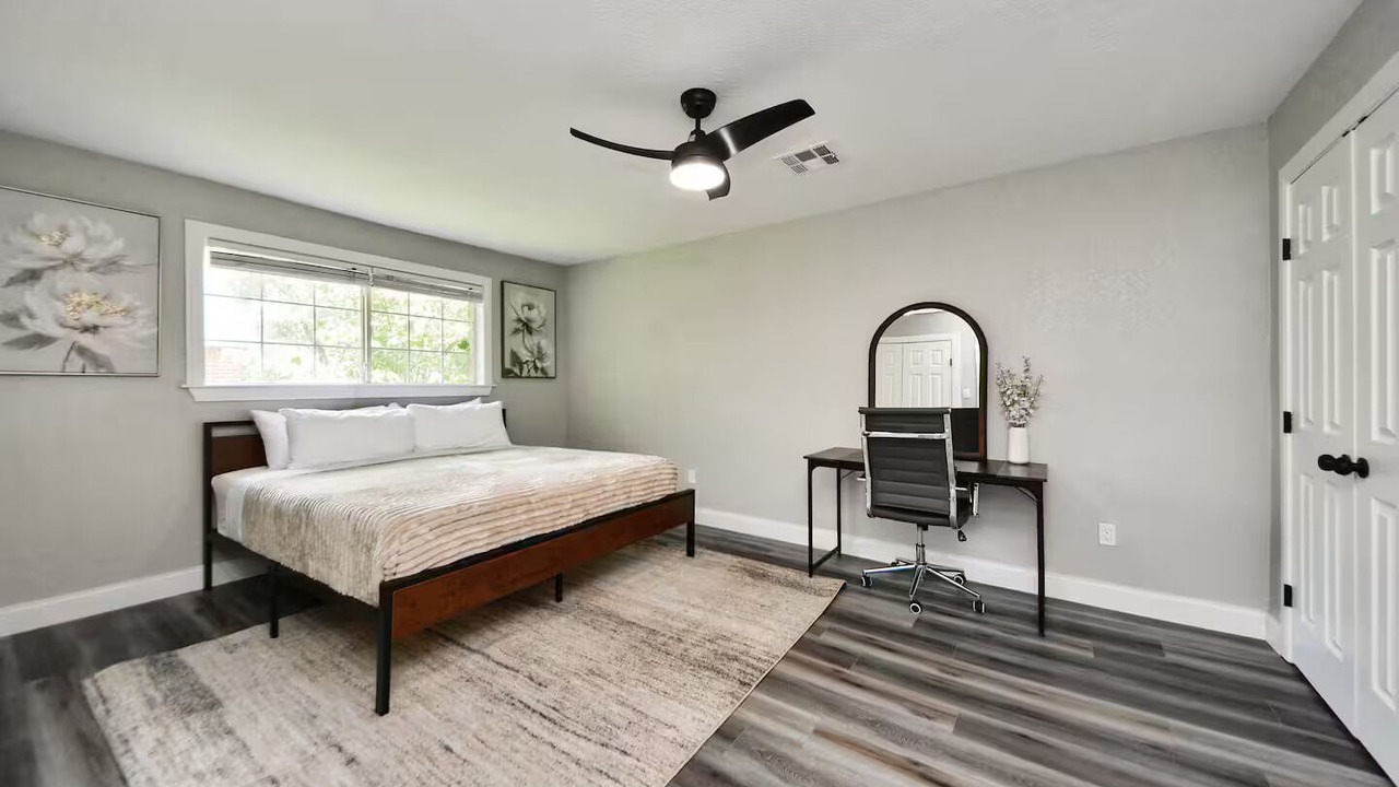Photo of Bedroom in Conroe