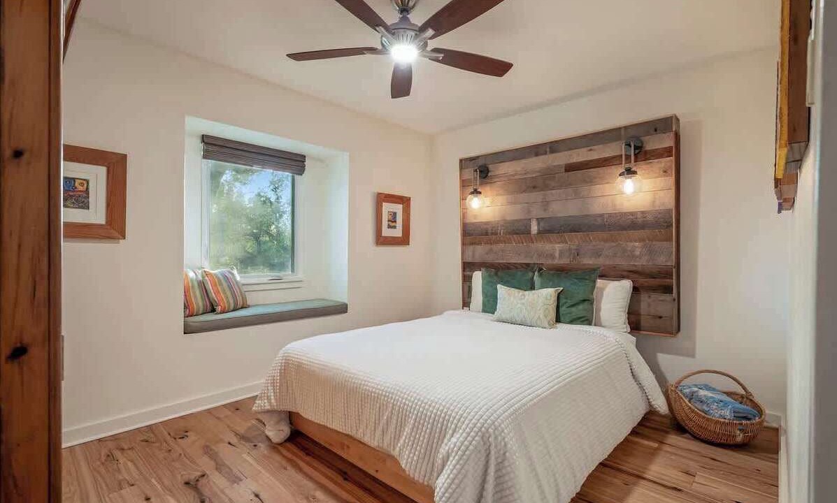Photo of Bedroom in West Oak Hill