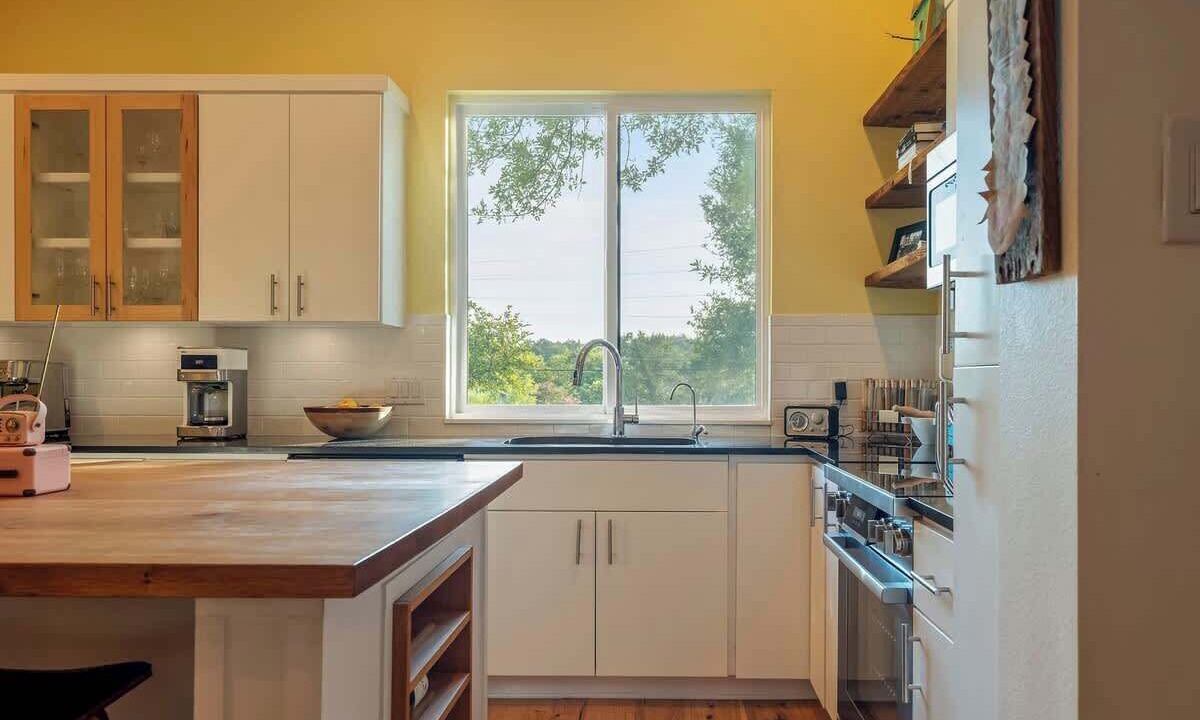 Photo of Kitchen in West Oak Hill