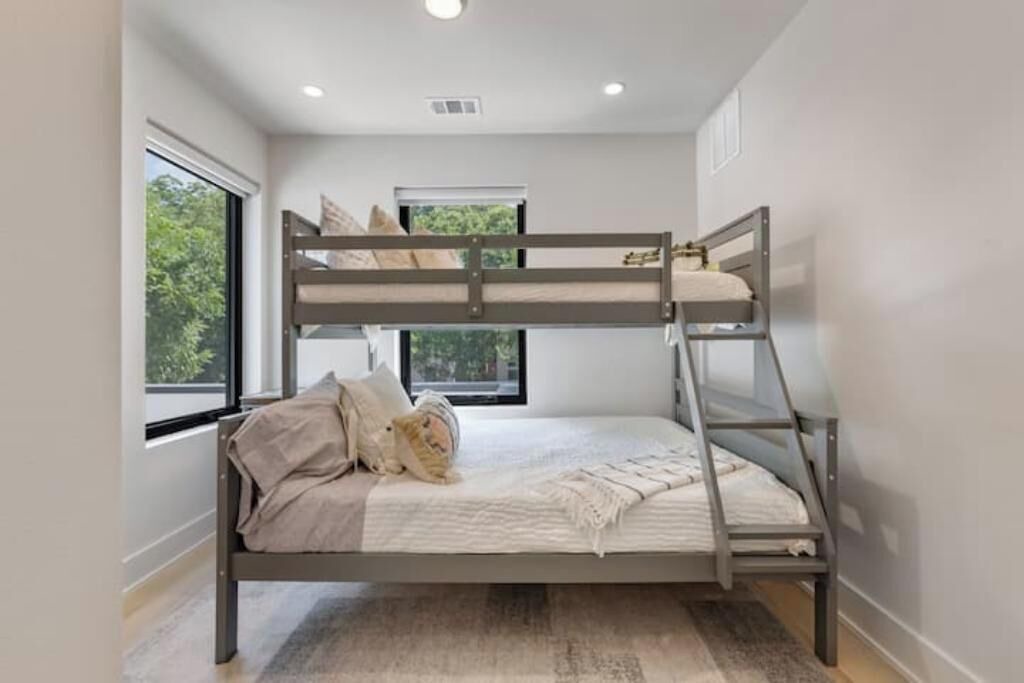 Photo of Bedroom in Holly