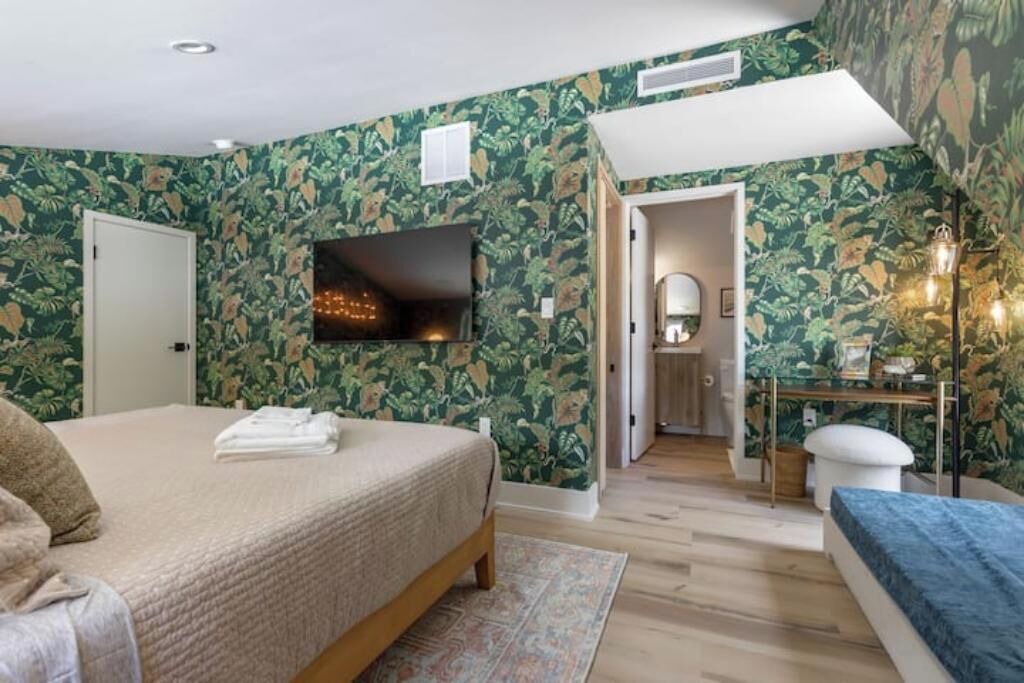 Photo of Bedroom in Holly