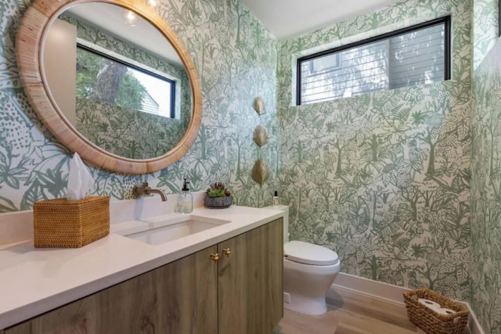 Photo of Bathroom in Holly
