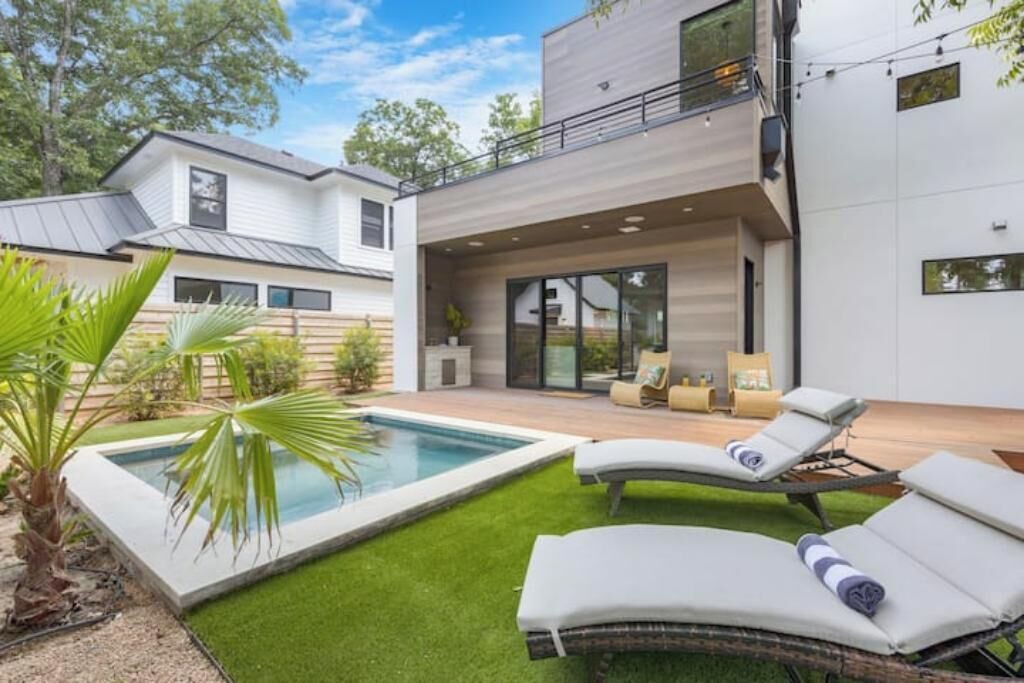 Photo of Outdoor in Holly