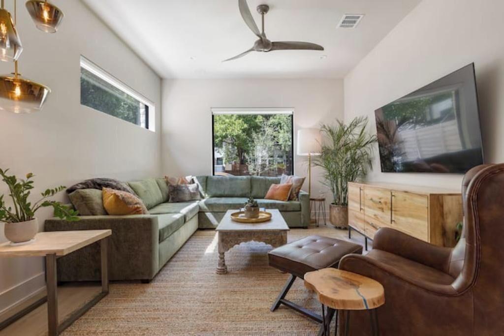 Photo of Livingroom in Holly