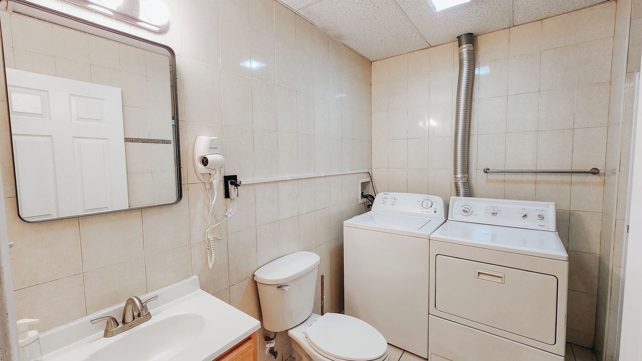 Photo of Bathroom in Chinatown