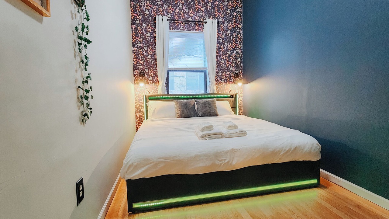 Photo of Bedroom in Chinatown