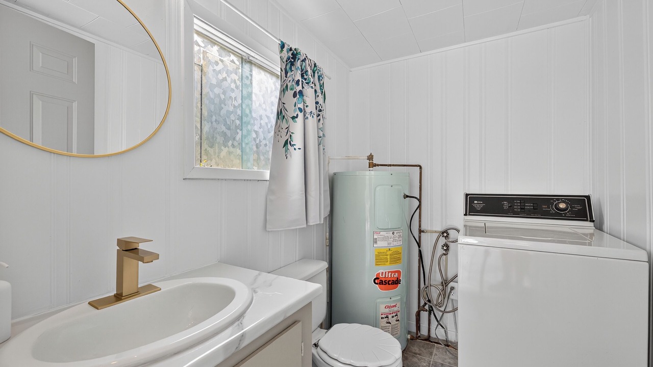 Photo of Bathroom in Gloucester County