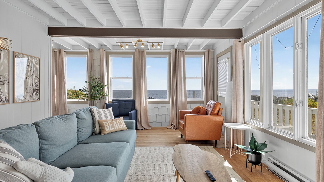 Photo of Livingroom in Gloucester County