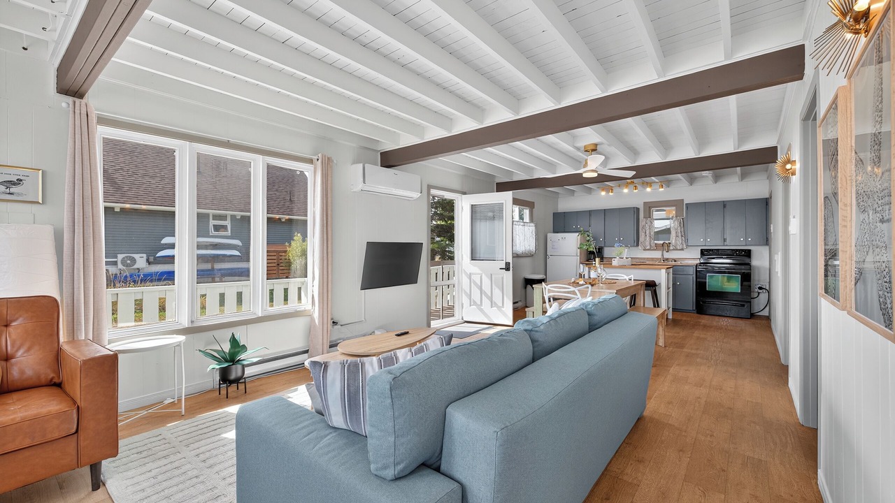 Photo of Livingroom in Gloucester County