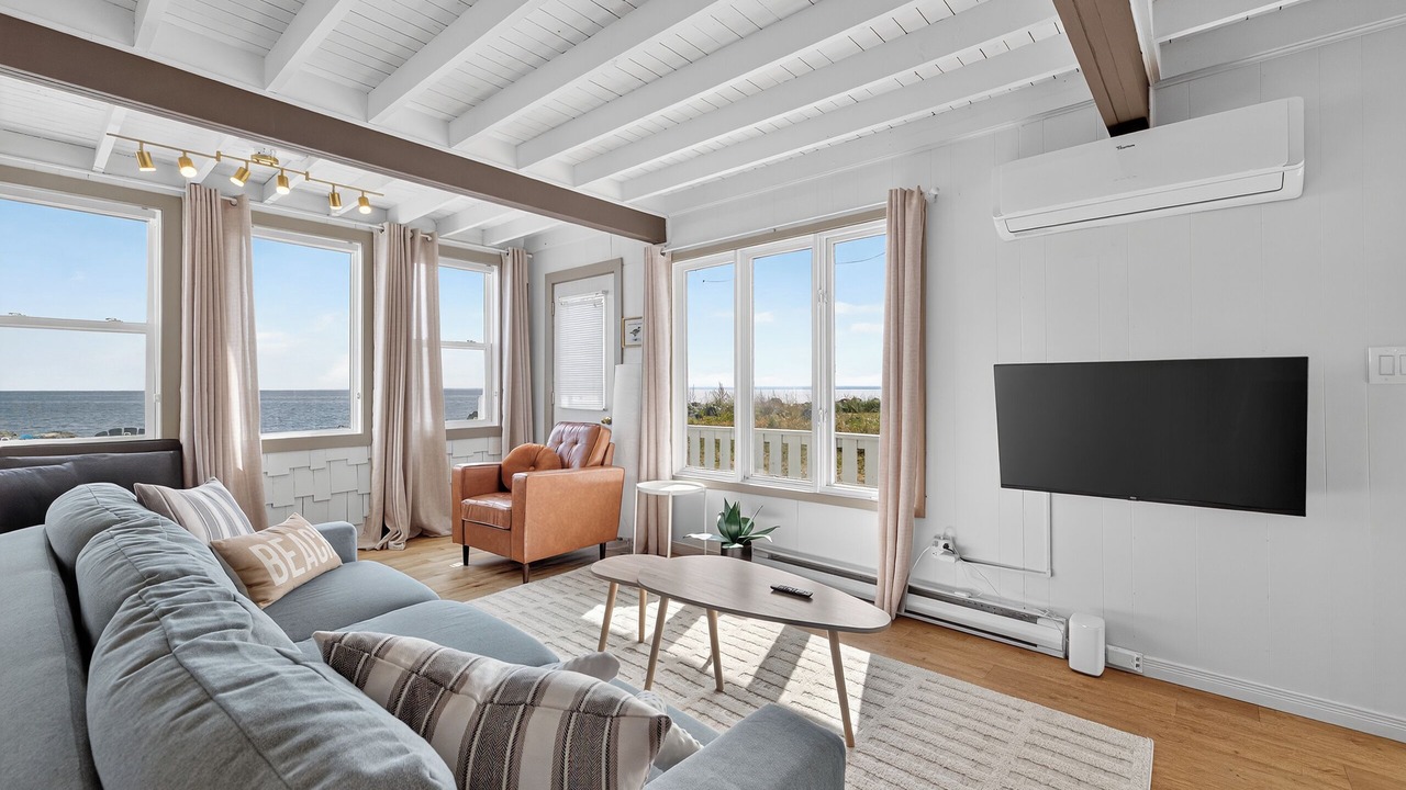 Photo of Livingroom in Gloucester County