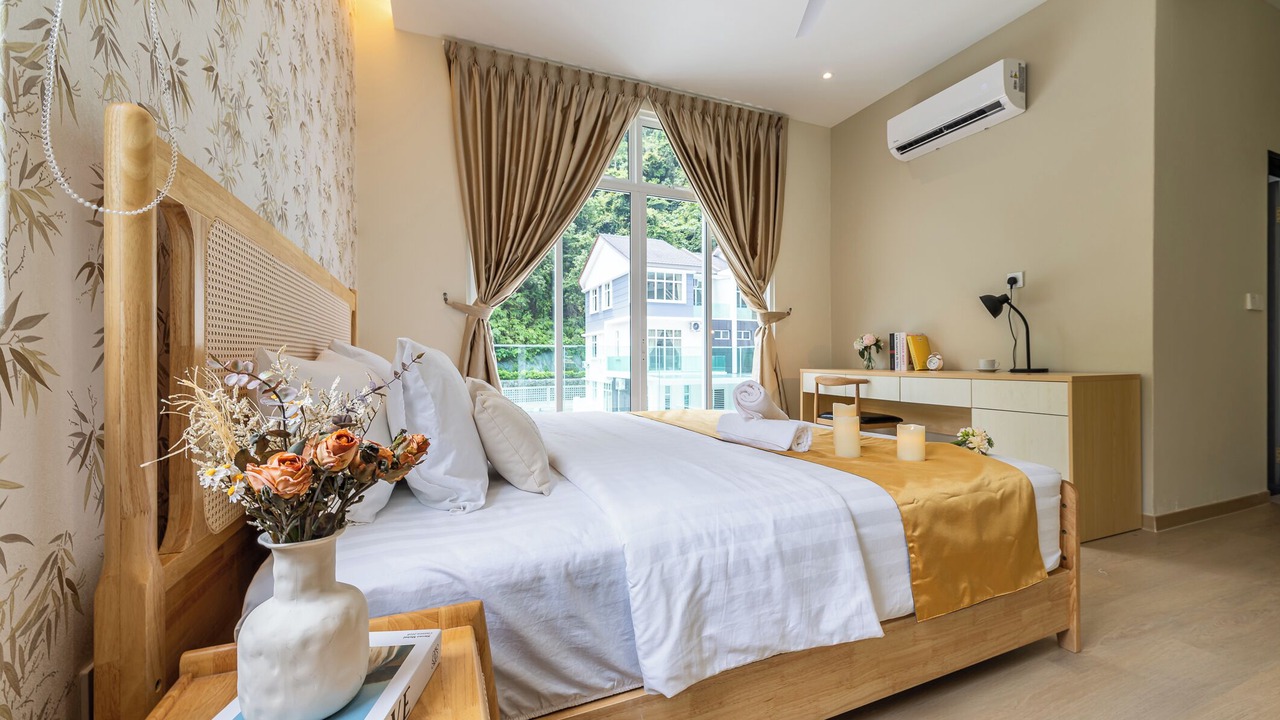 Photo of Bedroom in Teluk Kumbar