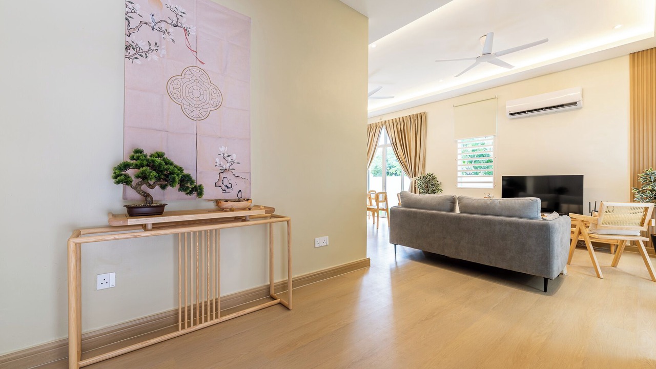 Photo of Livingroom in Teluk Kumbar