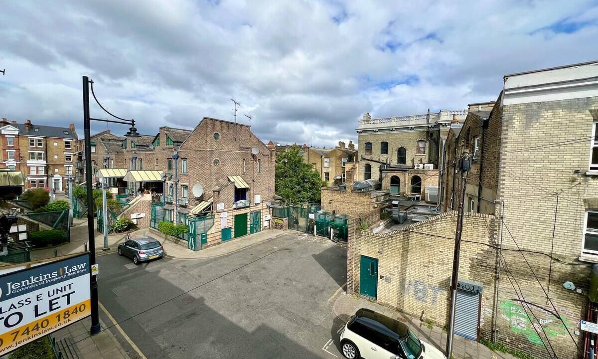 Photo of Others in Coldharbour