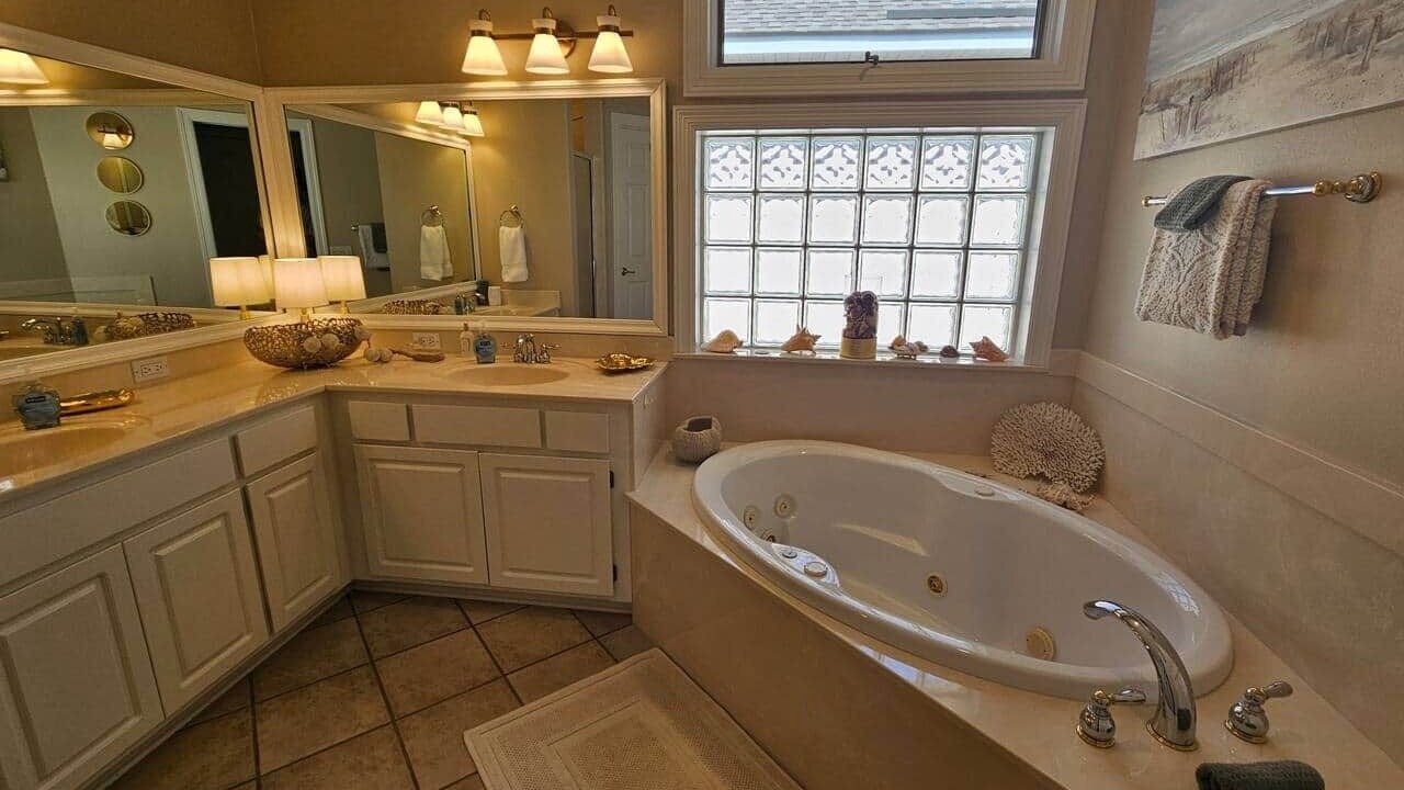 Photo of Bathroom in Hot Springs Village