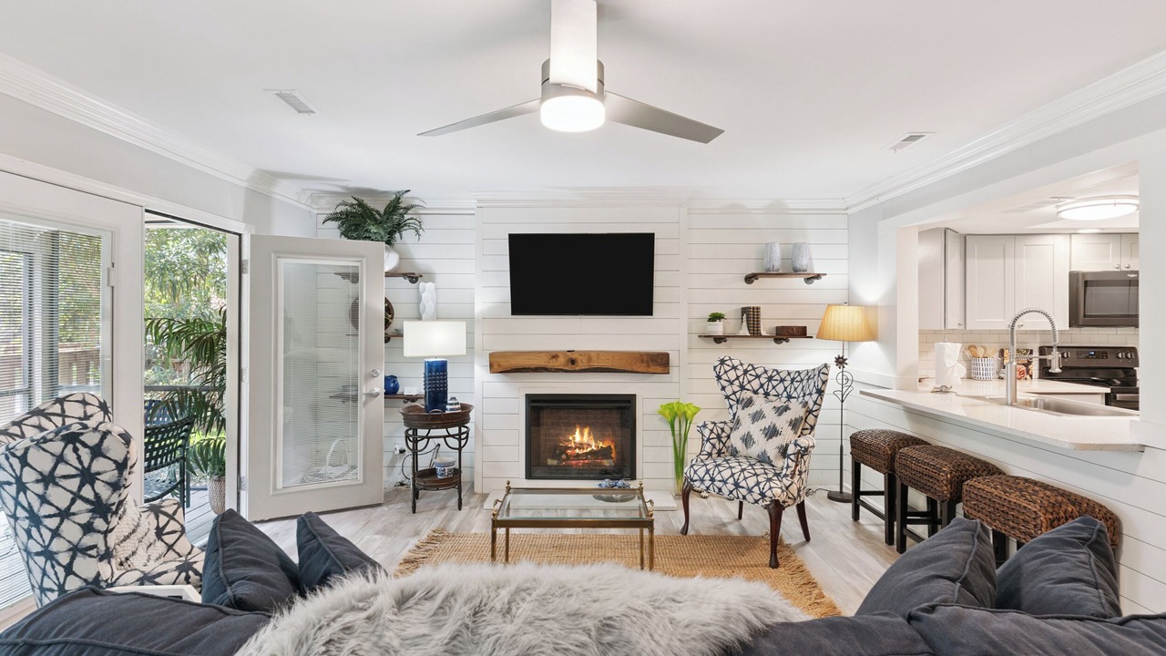 Photo of Livingroom in Epworth Acres