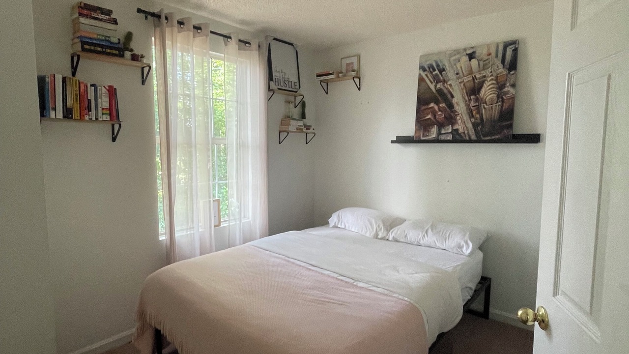 Photo of Bedroom in Walker Mill