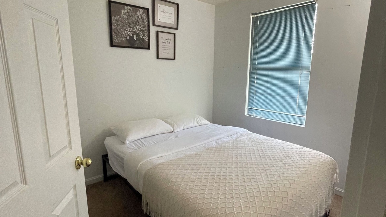 Photo of Bedroom in Walker Mill