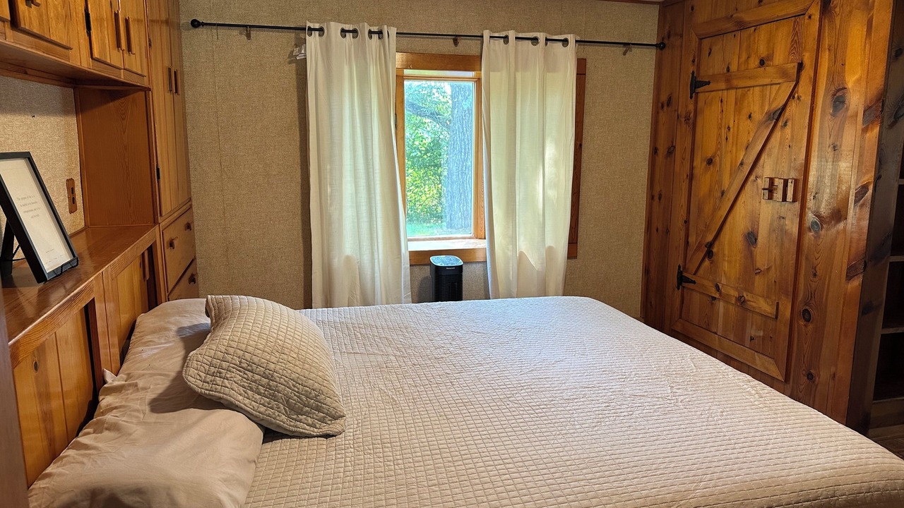 Photo of Bedroom in Olney