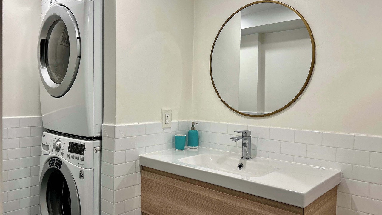 Photo of Bathroom in Neighborhood Nine