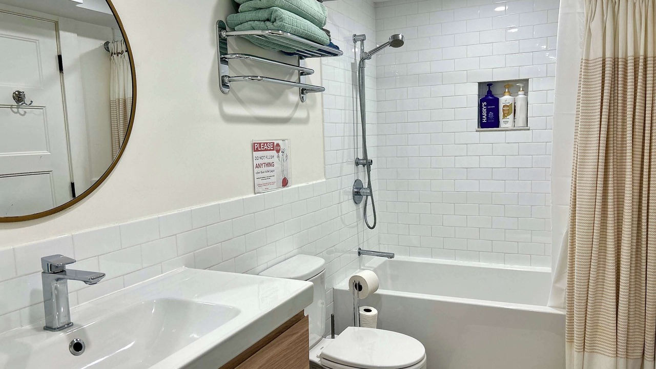 Photo of Bathroom in Neighborhood Nine