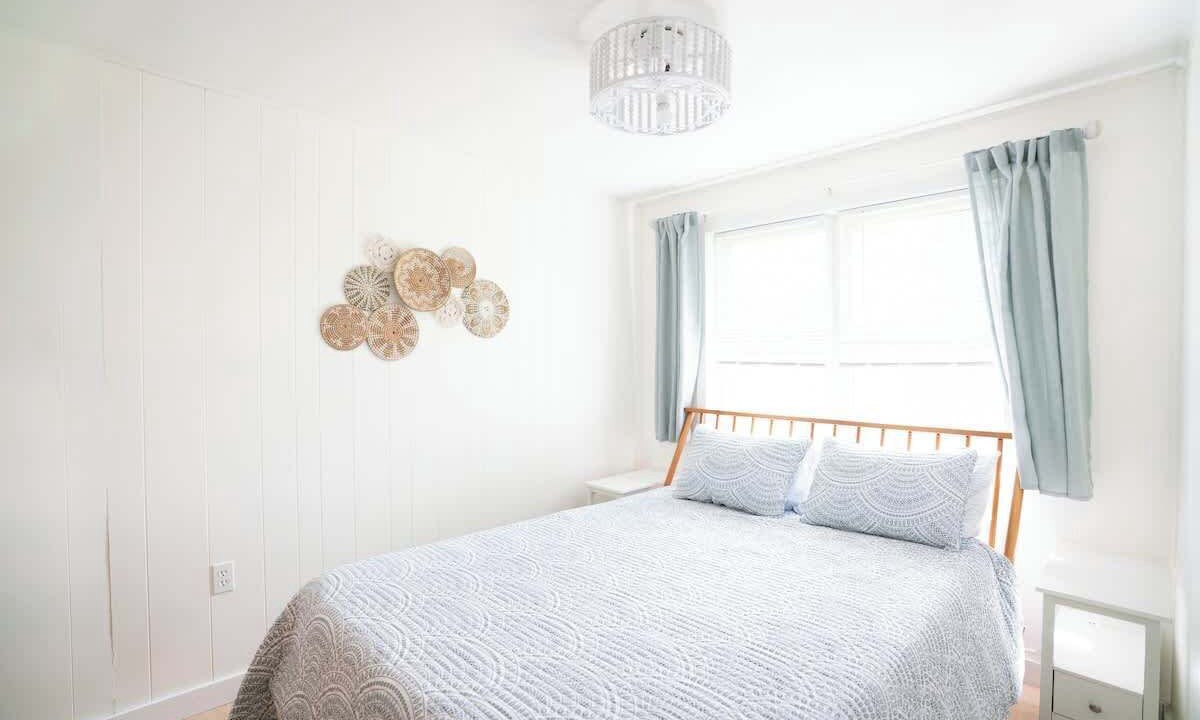 Photo of Bedroom in Kenyon