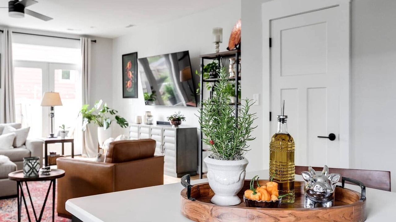 Photo of Livingroom in Church Hill