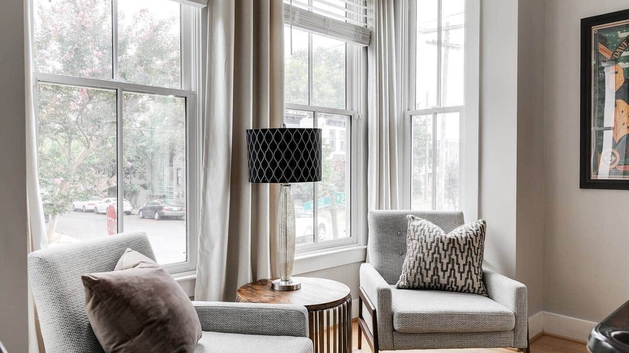 Photo of Livingroom in Church Hill