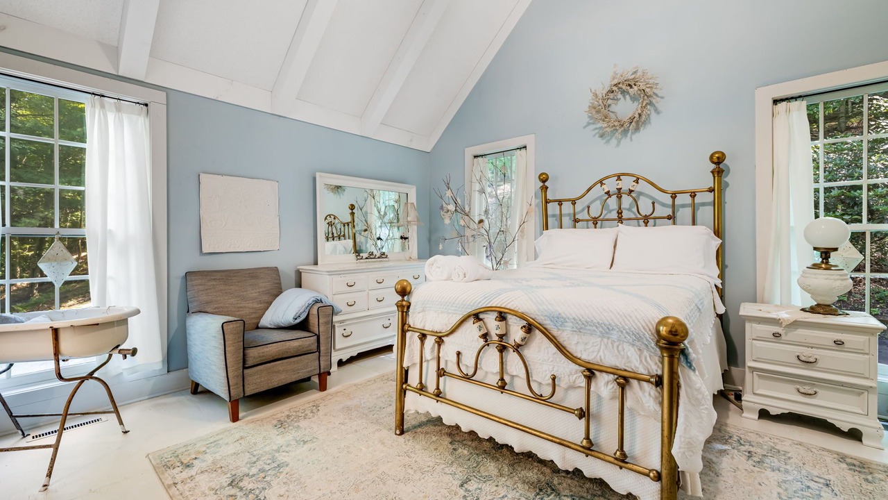 Photo of Bedroom in Rambling Ridge