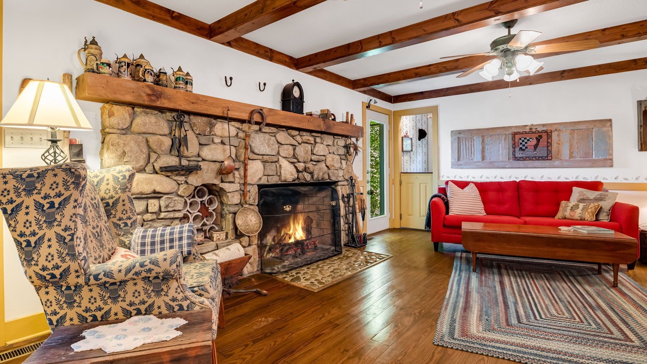 Photo of Livingroom in Rambling Ridge