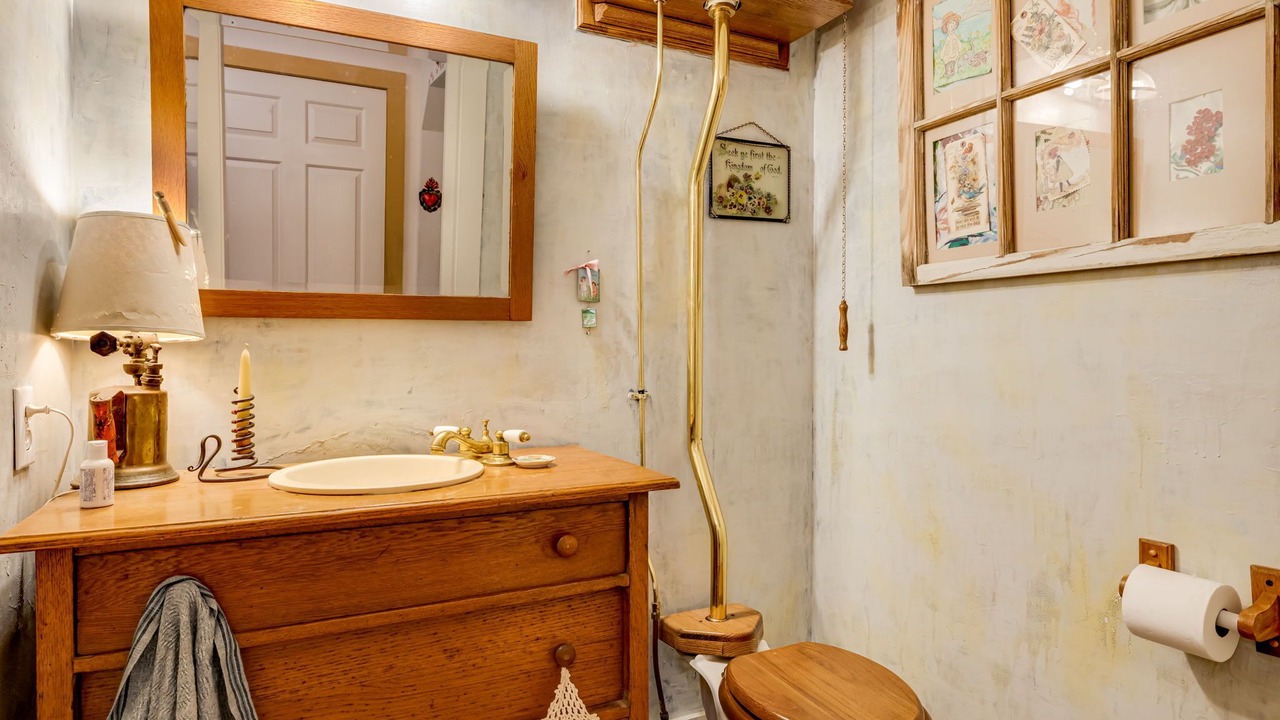Photo of Bathroom in Rambling Ridge
